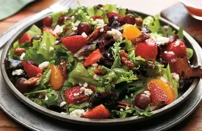 Strawberry & Pecan Salad at LongHorn Steakhouse